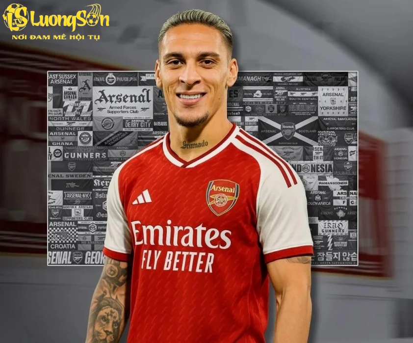 Arsenal sẵn sàng gây sốc với Antony