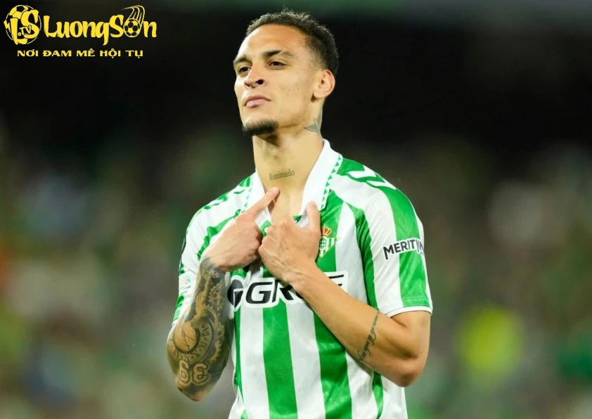 Tiền đạo Brazil trở lại đúng phong độ trong màu áo Real Betis